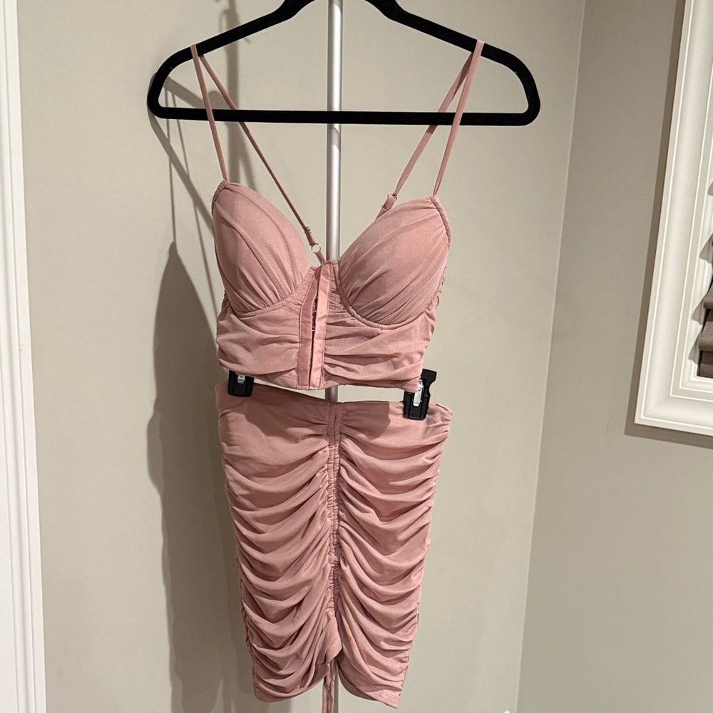 Iris Dusty Pink Ruched Skirt Set Super Sexy Fit AMAZING Outfit 🩷
